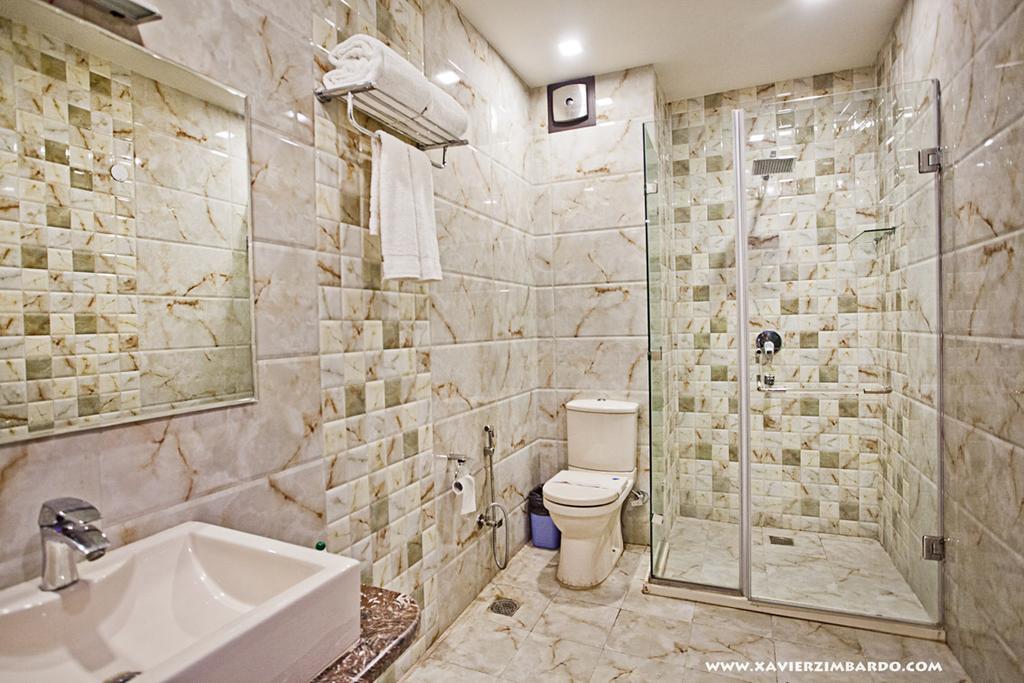 Hotel Krishna International Vrindāvan Esterno foto