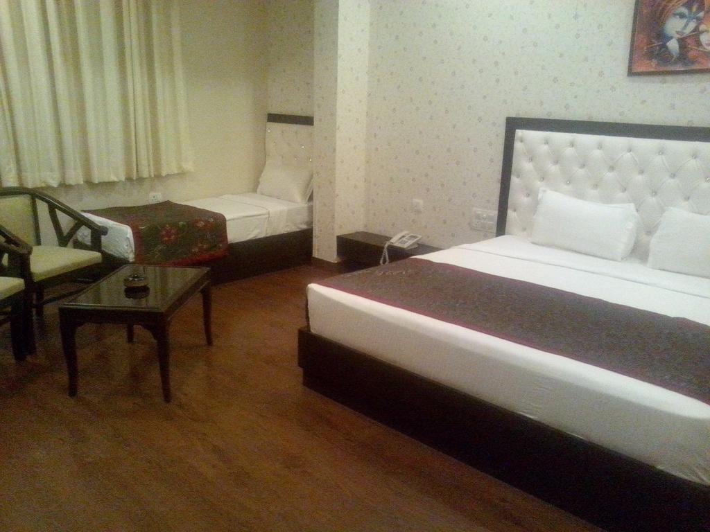 Hotel Krishna International Vrindāvan Camera foto