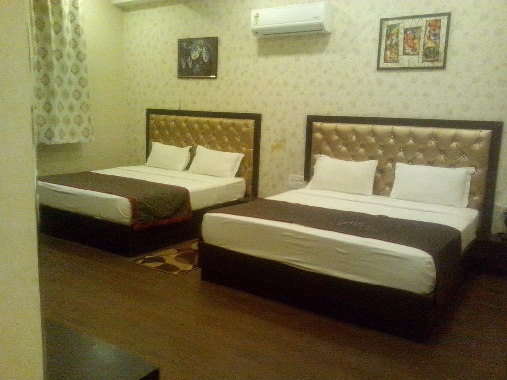 Hotel Krishna International Vrindāvan Camera foto