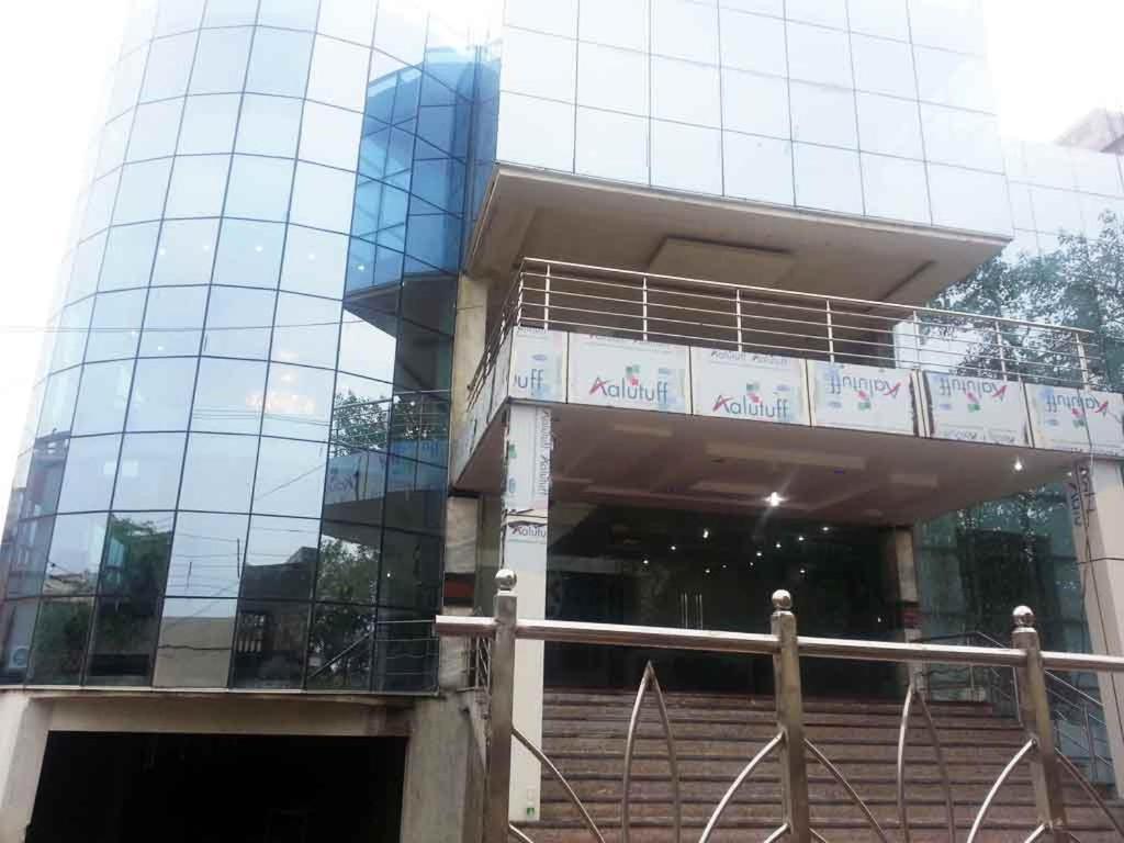 Hotel Krishna International Vrindāvan Esterno foto