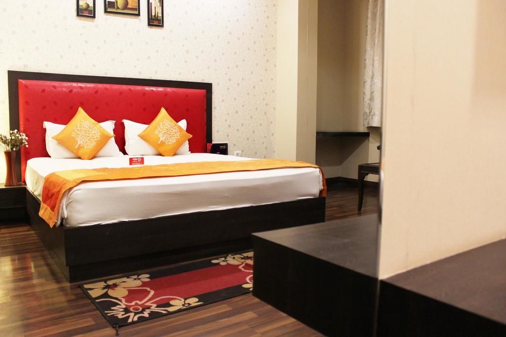 Hotel Krishna International Vrindāvan Esterno foto