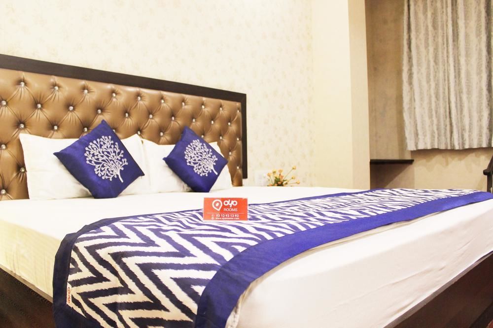 Hotel Krishna International Vrindāvan Esterno foto